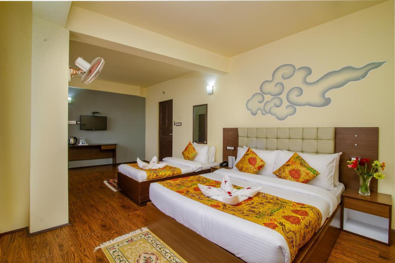Muscatel Grand Silkroute - 300 Mts From Mg Marg 강토크 외부 사진