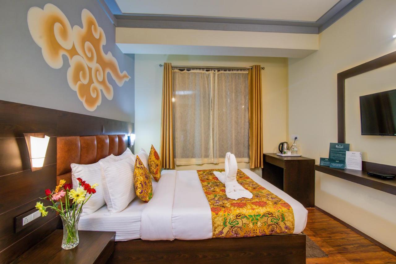 Muscatel Grand Silkroute - 300 Mts From Mg Marg 강토크 외부 사진