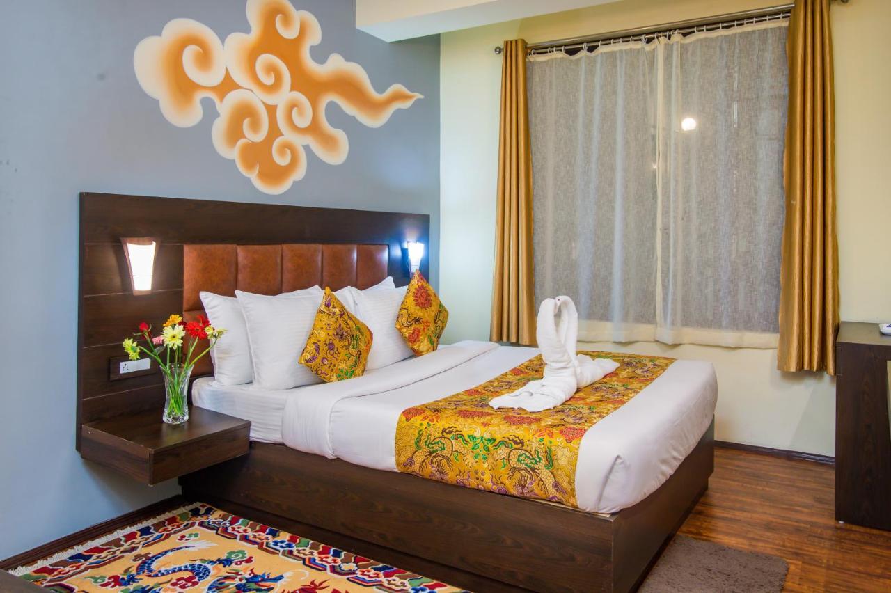 Muscatel Grand Silkroute - 300 Mts From Mg Marg 강토크 외부 사진