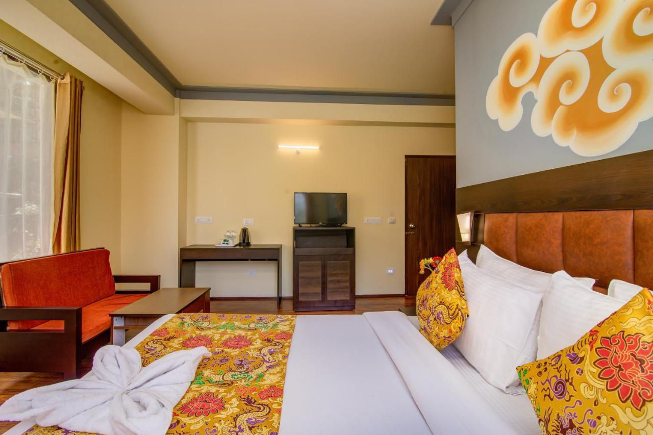 Muscatel Grand Silkroute - 300 Mts From Mg Marg 강토크 외부 사진