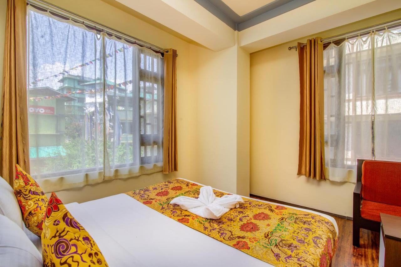 Muscatel Grand Silkroute - 300 Mts From Mg Marg 강토크 외부 사진
